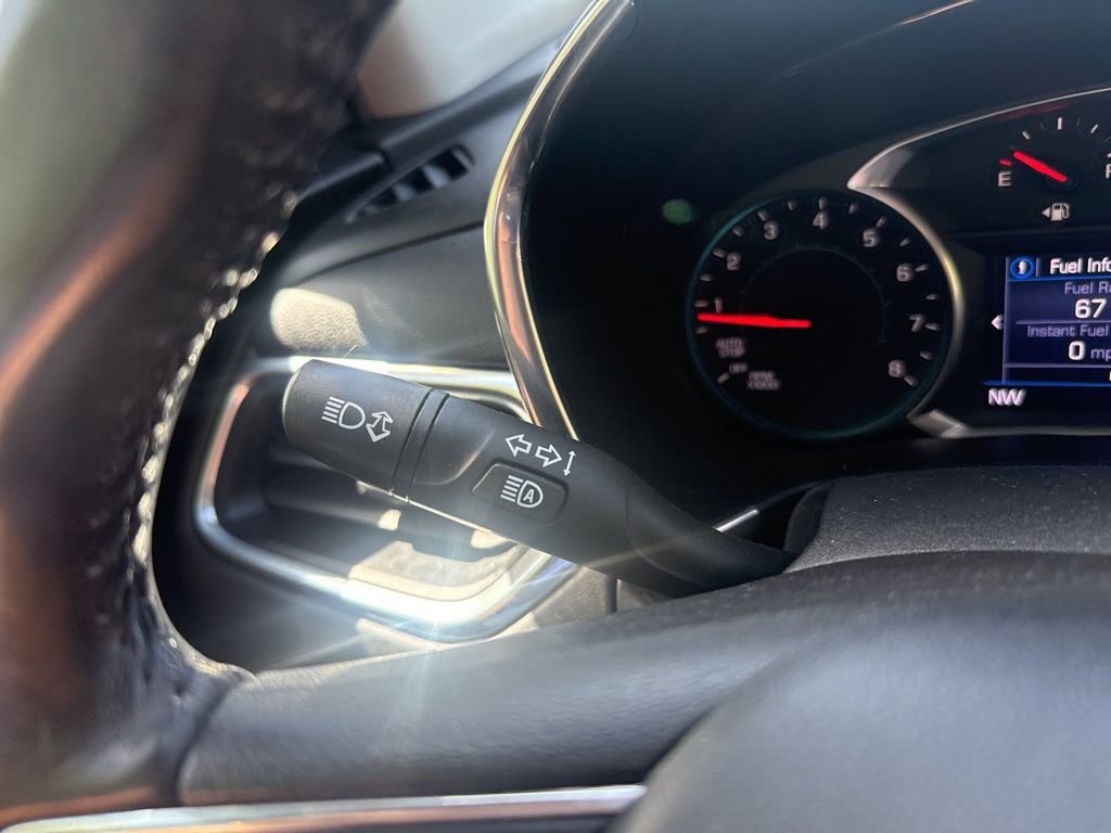 Used 2020 Chevrolet Equinox LT AWD/4WD image 21