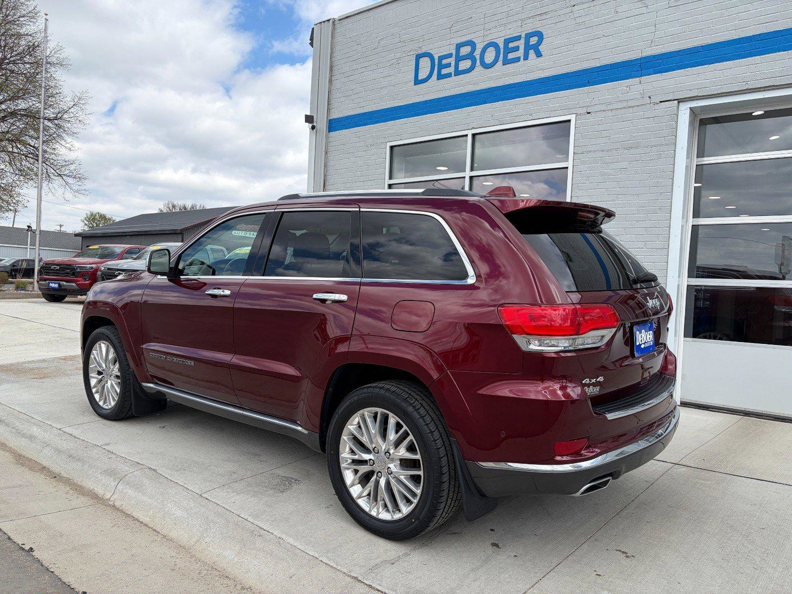 Used 2017 Jeep Grand Cherokee Summit AWD/4WD image 3