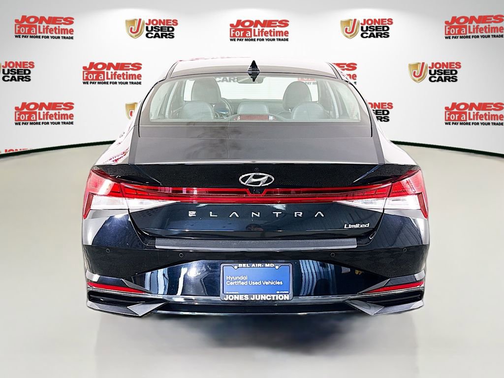 Certified 2023 Hyundai Elantra Limited FWD image 16