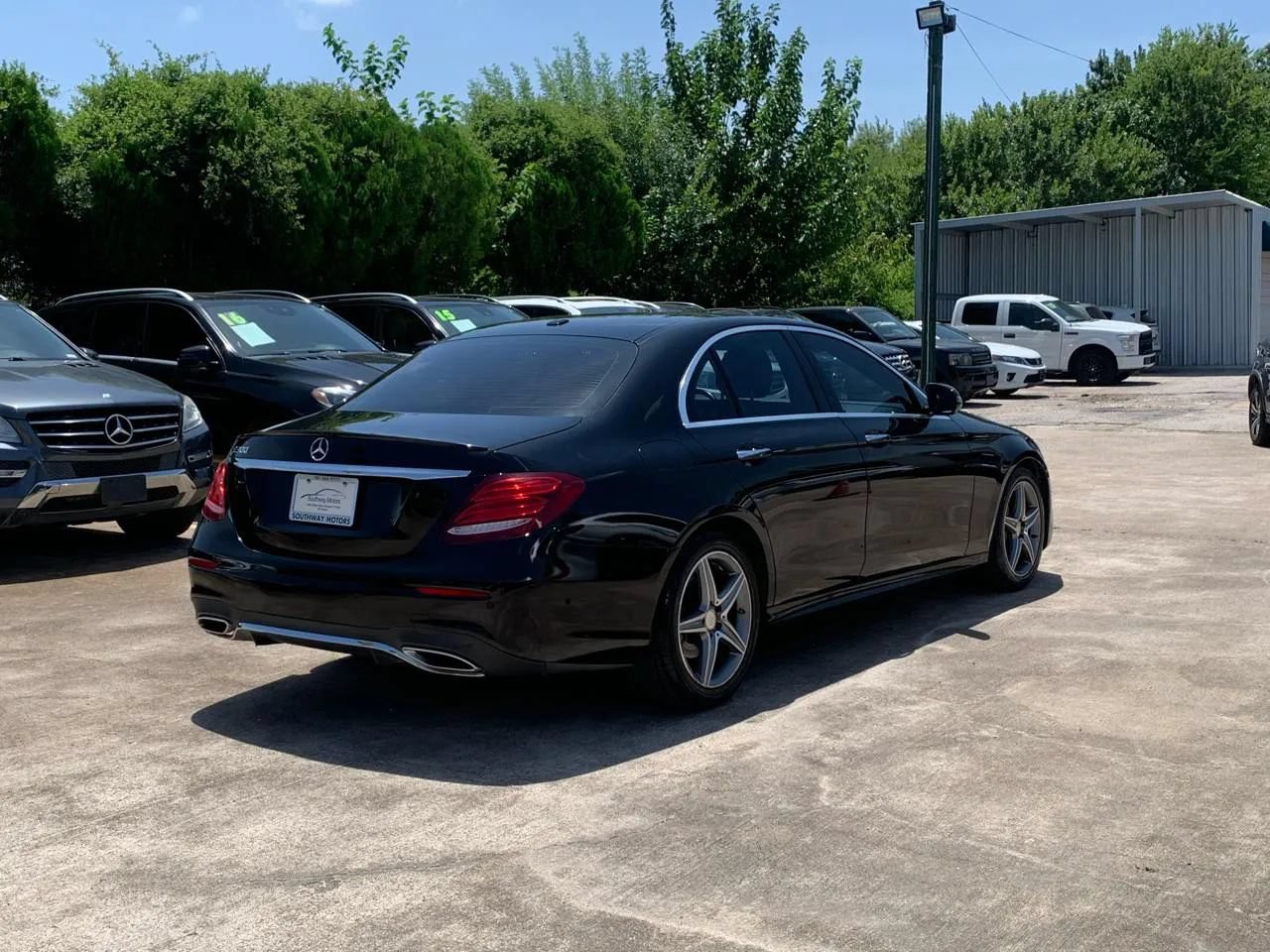 Used 2017 Mercedes-Benz E 300 image 7