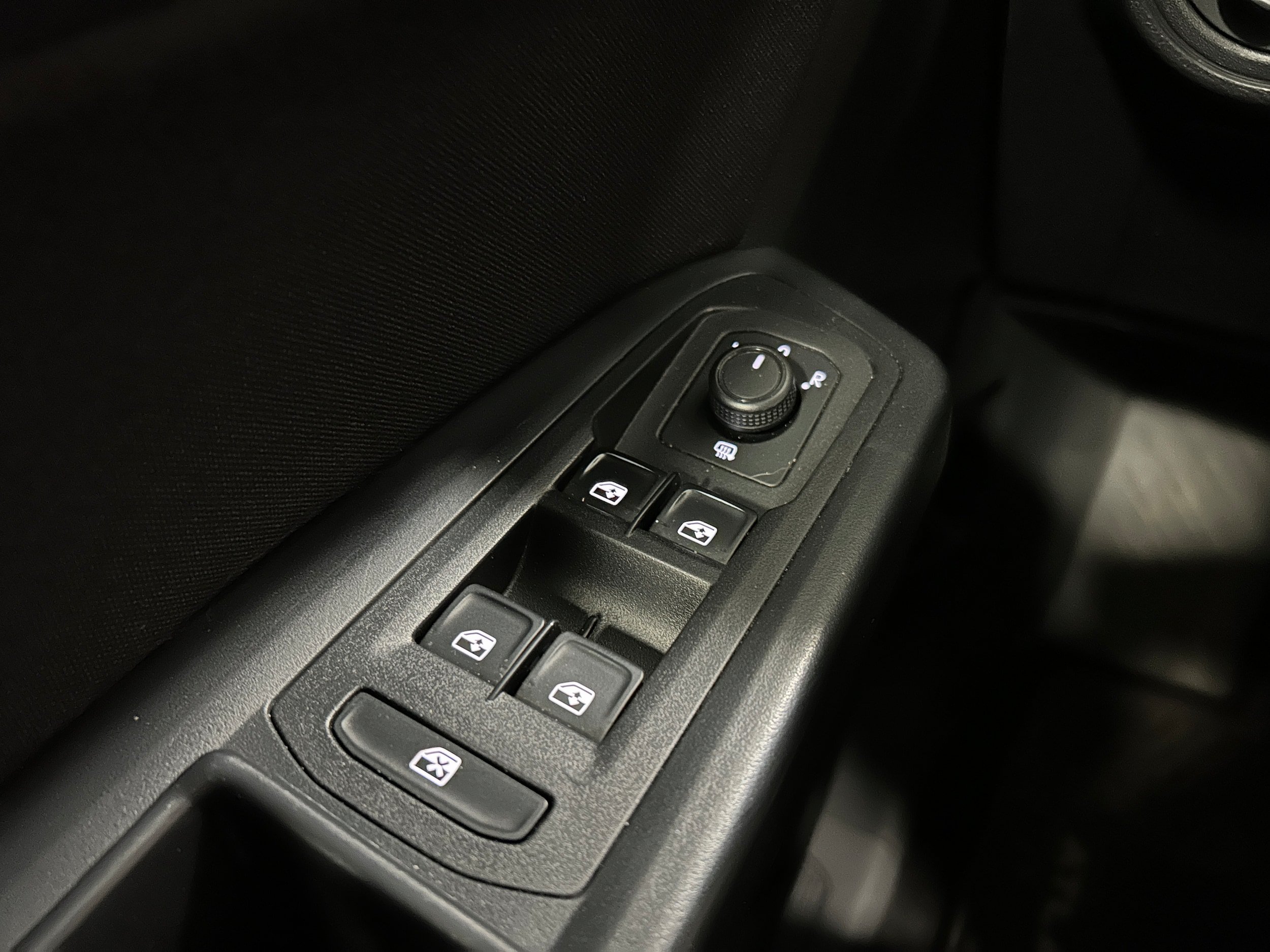 Used 2020 Volkswagen Atlas S w/ Towing Package AWD/4WD image 19