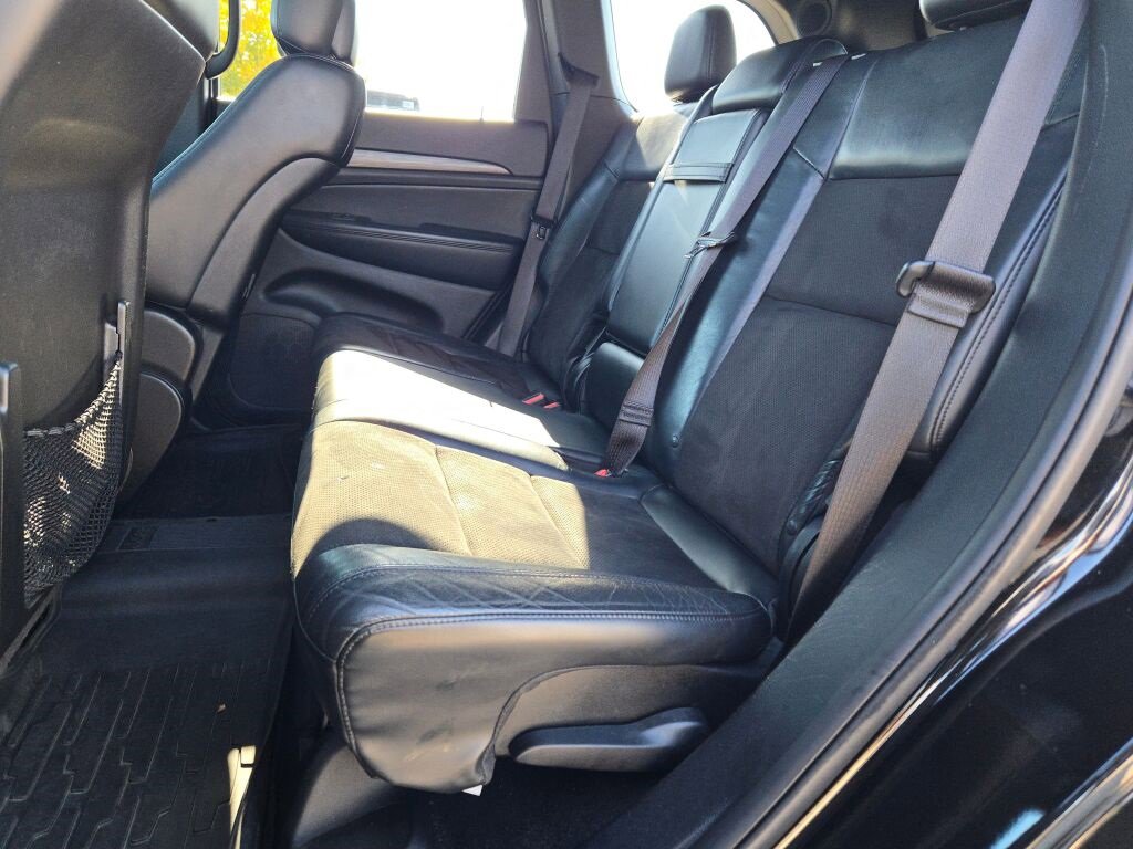 Used 2021 Jeep Grand Cherokee Laredo X image 18