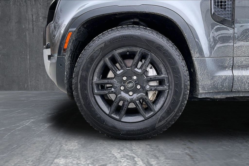 Certified 2024 Land Rover Defender 110 S image 34