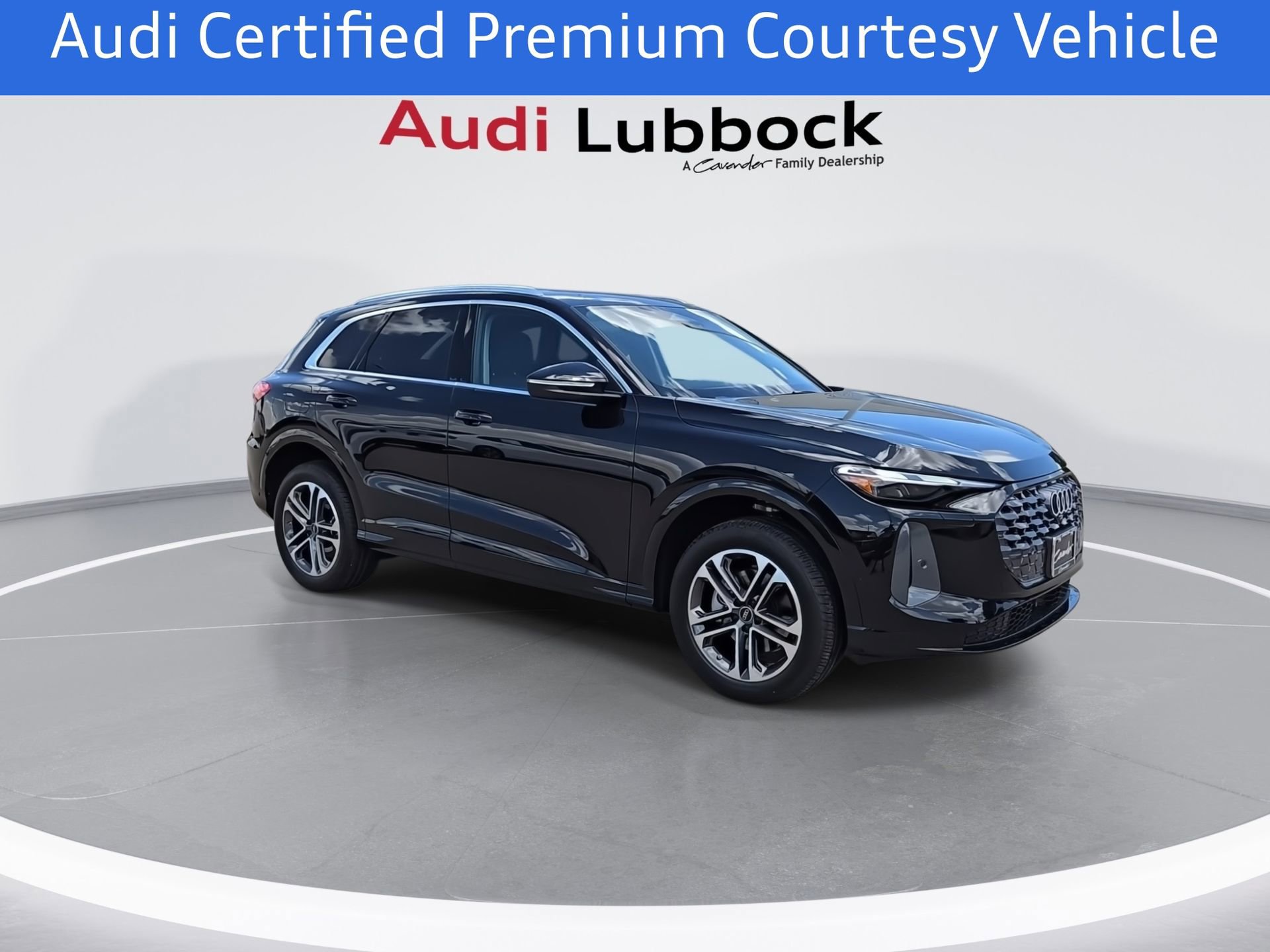 Certified 2025 Audi Q5 Premium w/ Convenience Package AWD/4WD image 2
