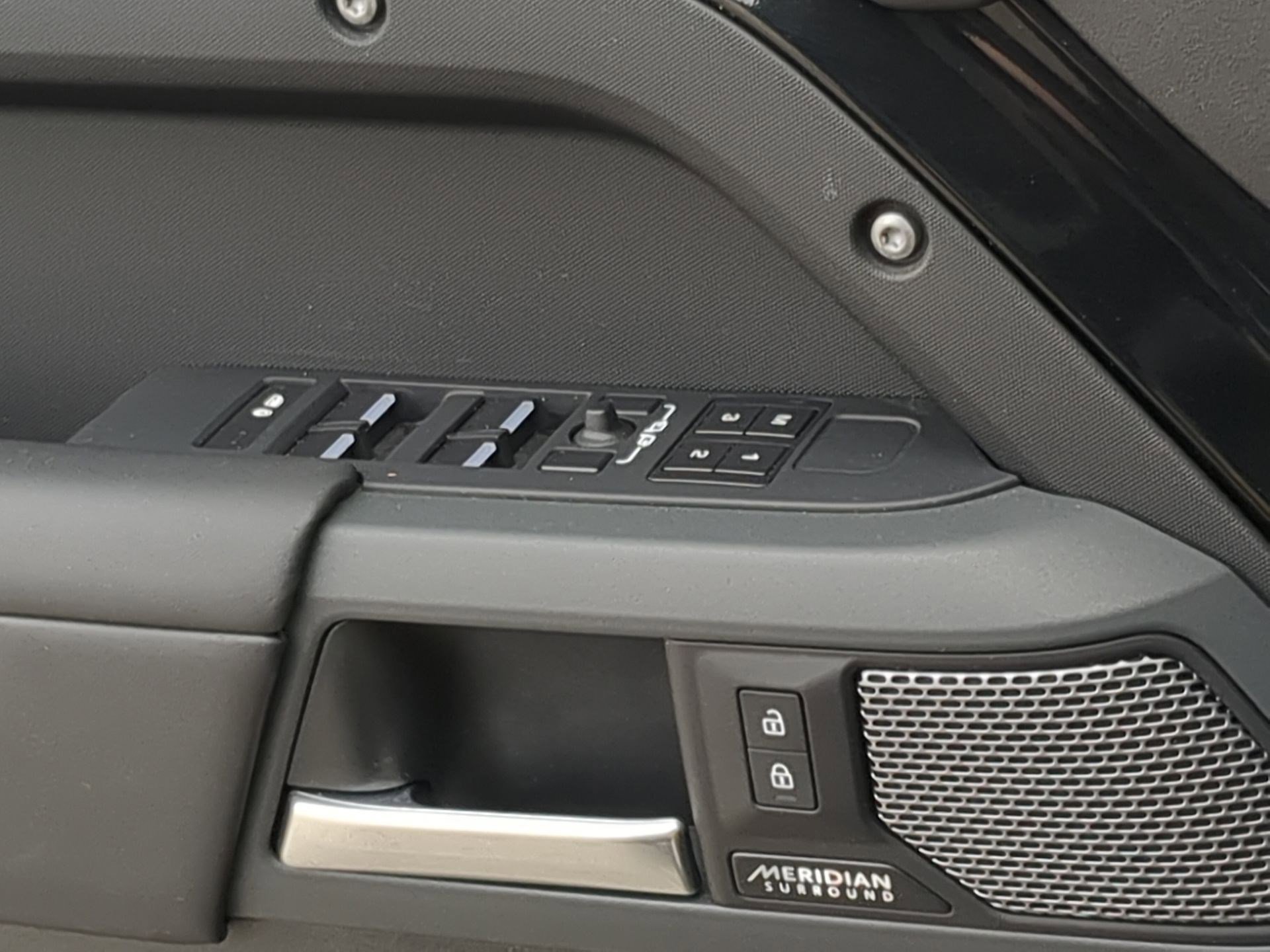 Used 2023 Land Rover Defender 110 X image 14