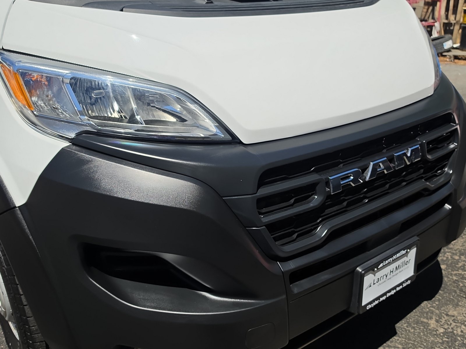 Used 2025 RAM ProMaster 2500 w/ Convenience Group FWD image 9