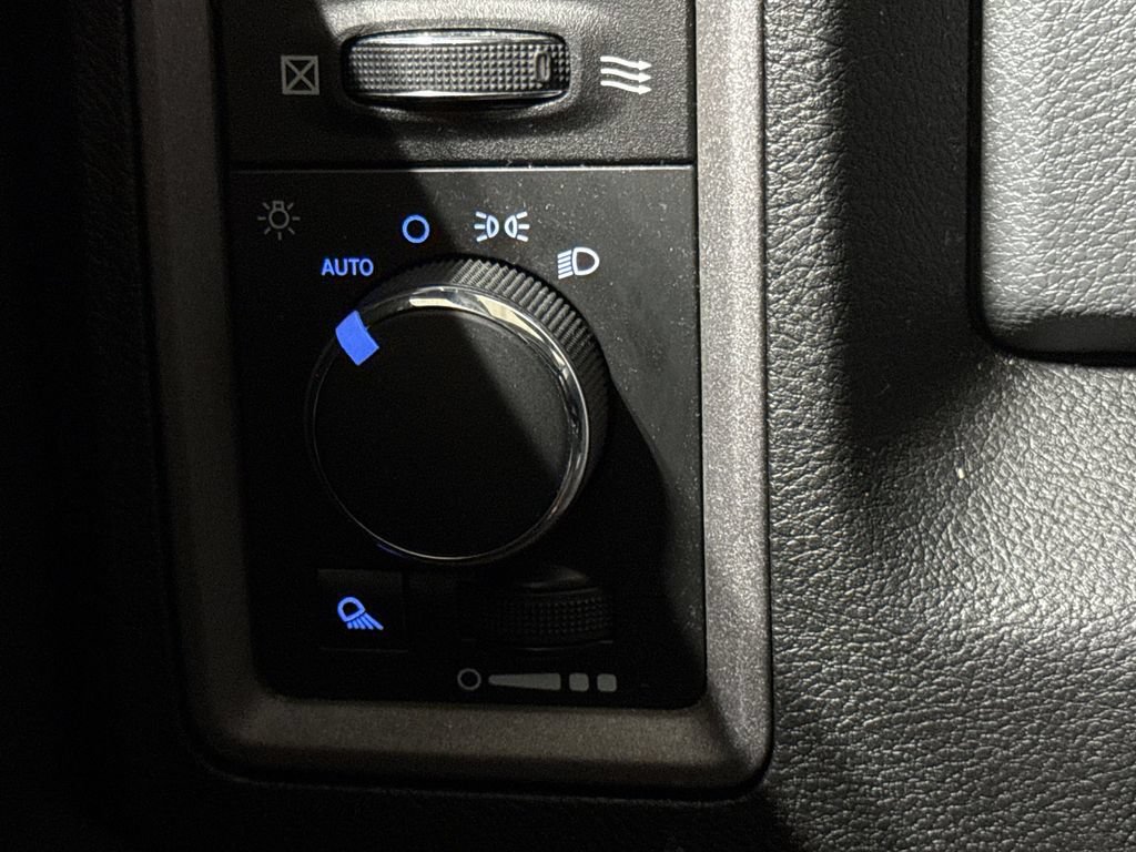 Used 2014 RAM 1500 Tradesman w/ Popular Equipment Group RWD image 17