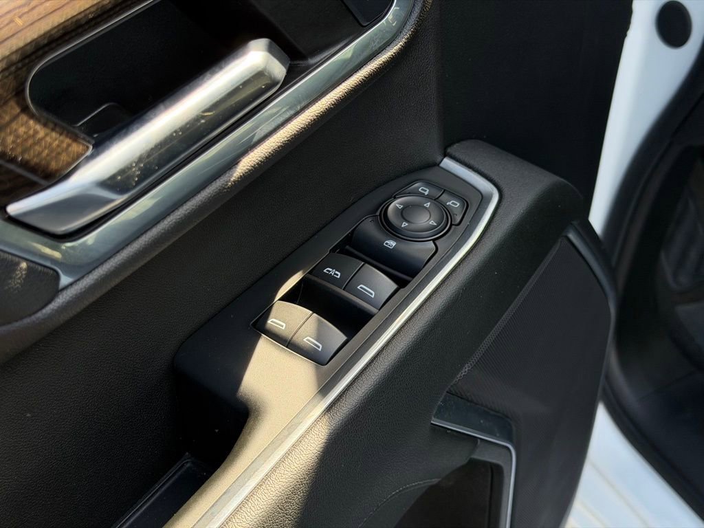 Used 2024 Chevrolet Silverado 1500 LT image 14