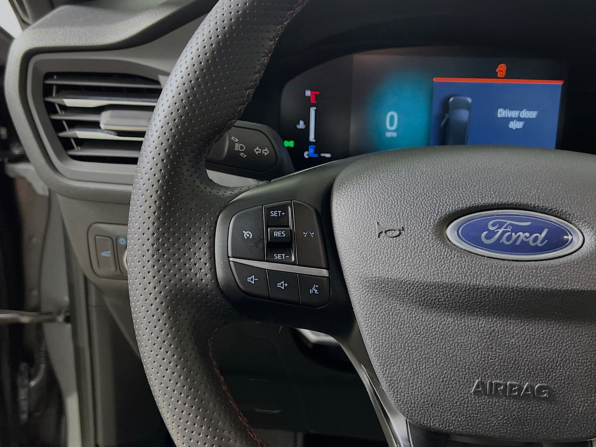 Used 2023 Ford Escape ST-Line image 19