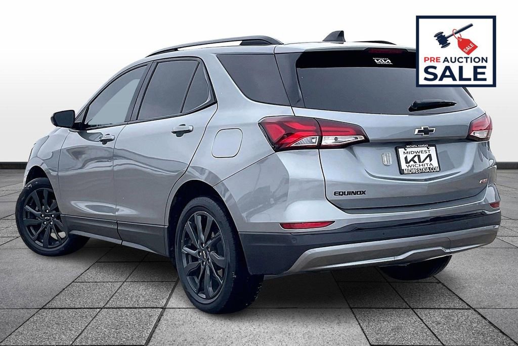 Used 2024 Chevrolet Equinox RS w/ LPO, Floor Liner Package image 3