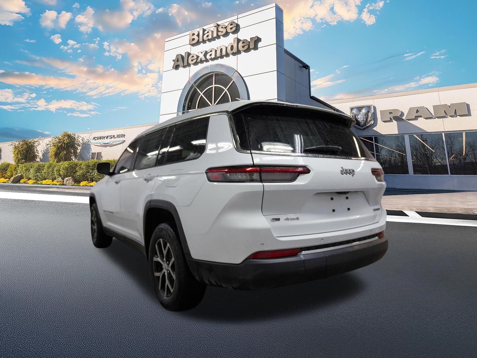 Certified 2023 Jeep Grand Cherokee L Limited AWD/4WD image 8