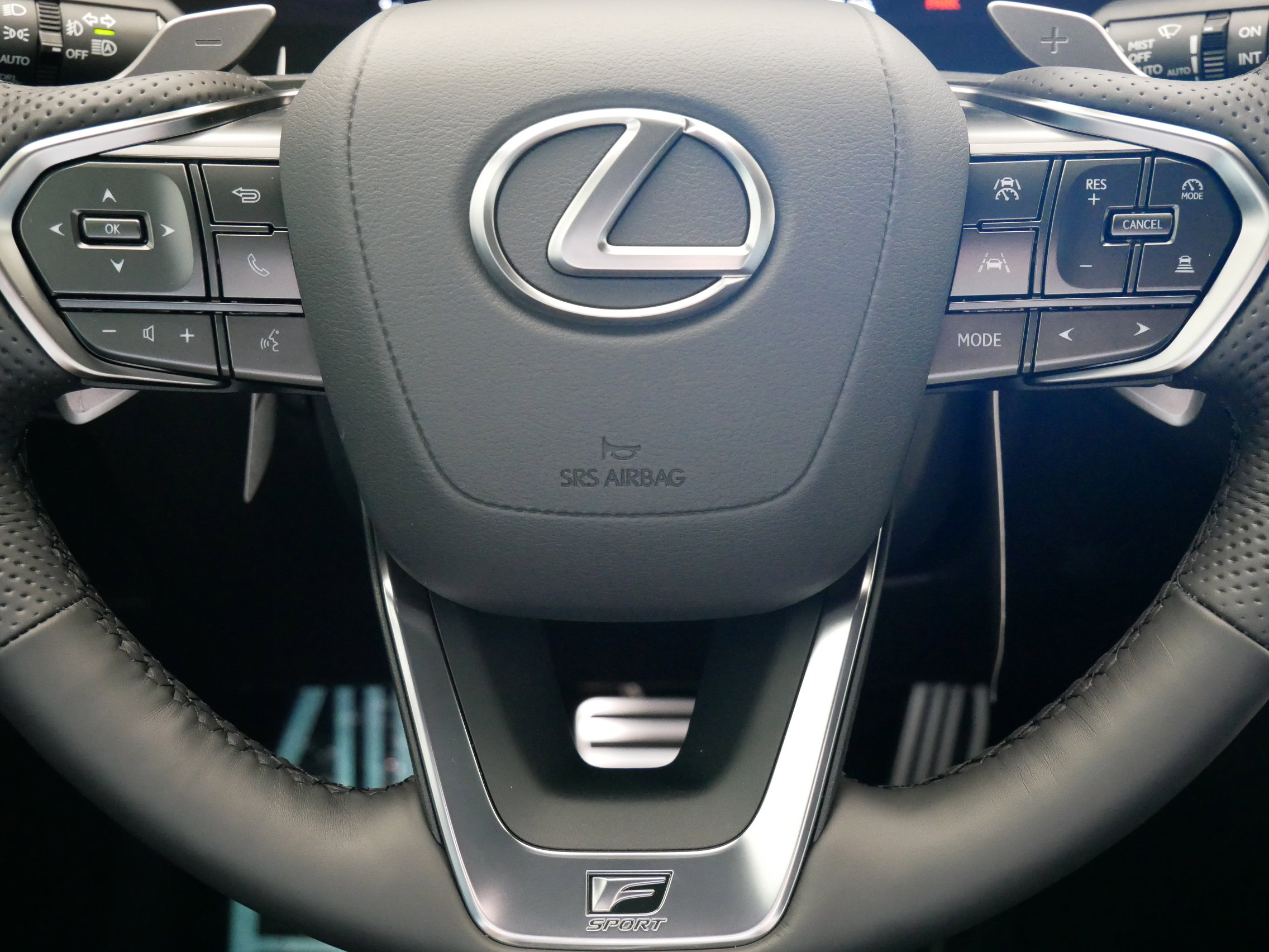 New 2026 Lexus TX 500h AWD image 18