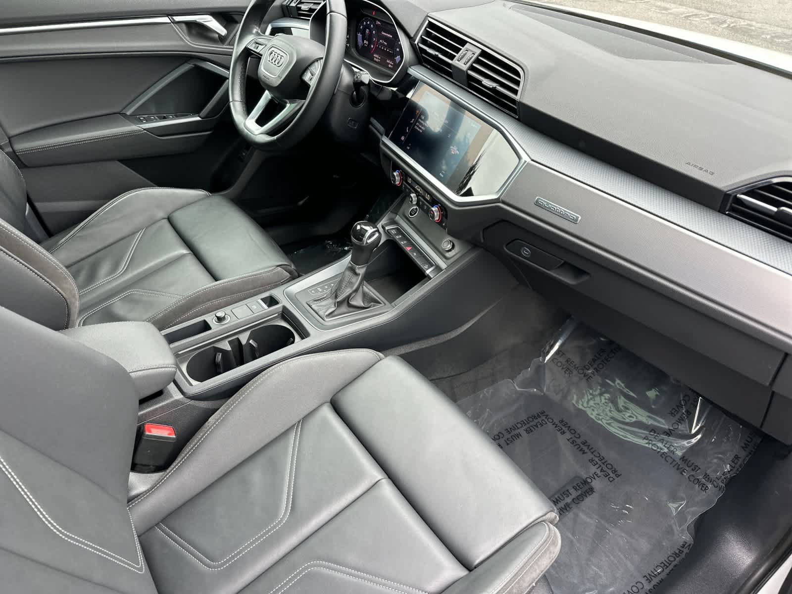 Used 2021 Audi Q3 2.0T Premium AWD/4WD image 16