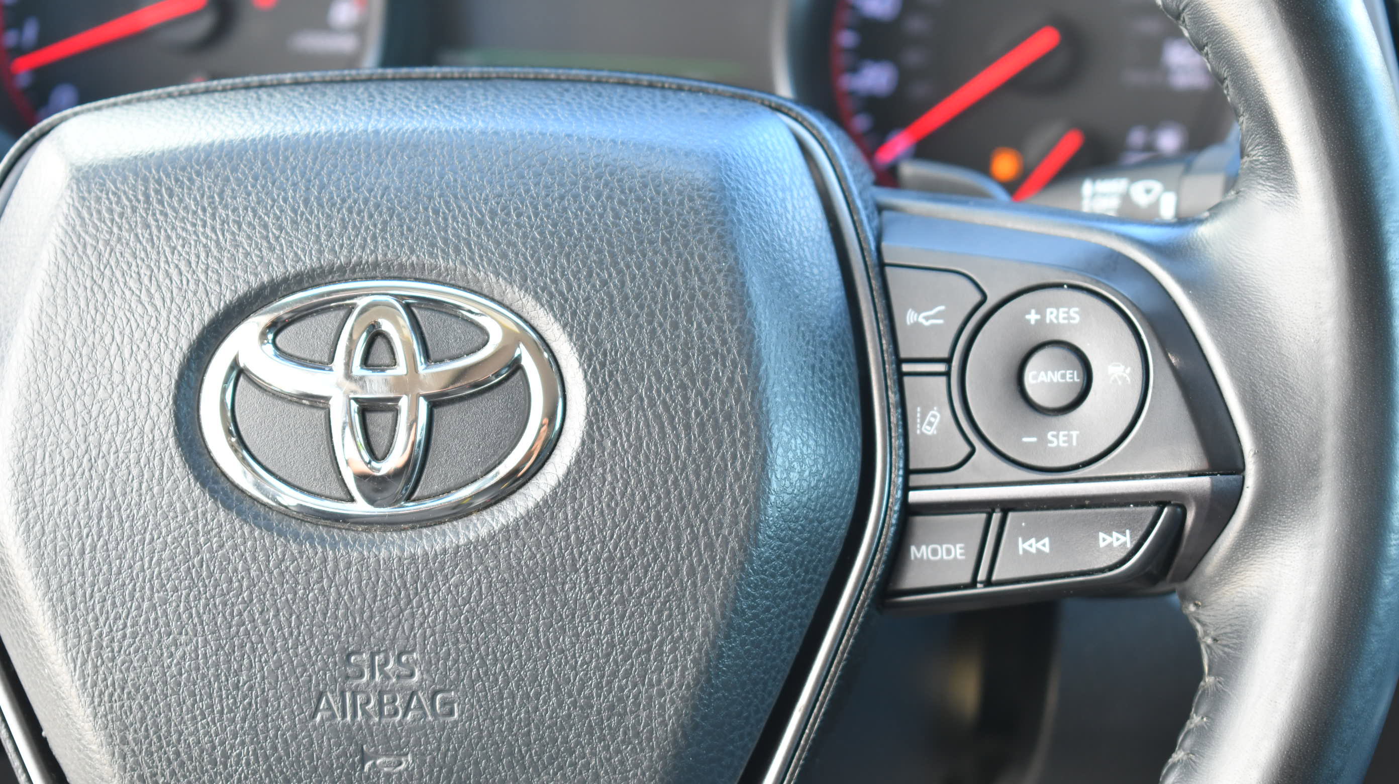 Used 2022 Toyota Camry XSE FWD image 21