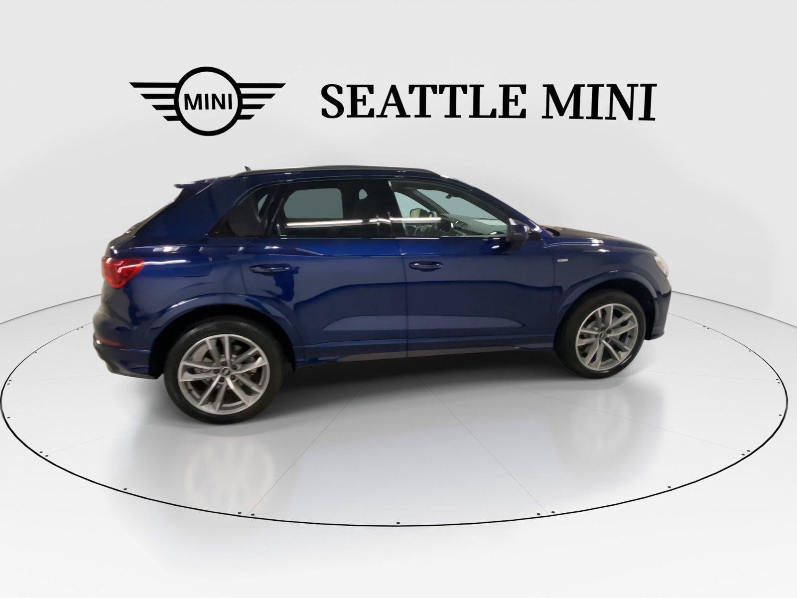 Used 2022 Audi Q3 2.0T Premium Plus AWD/4WD image 12