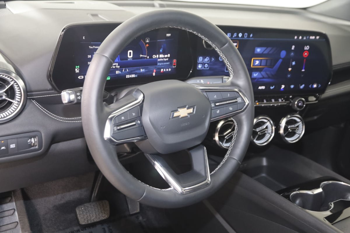 Used 2024 Chevrolet Blazer EV LT AWD/4WD image 6