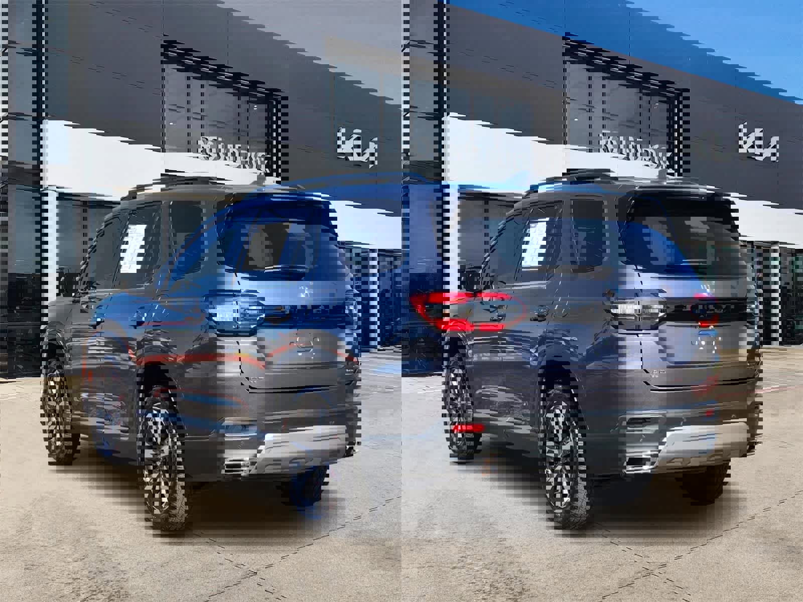 Used 2024 Honda Pilot Touring image 6