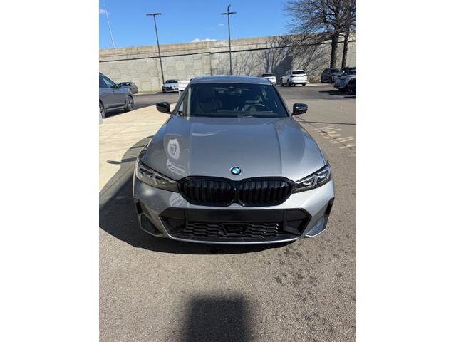 Used 2025 BMW 330i xDrive Sedan w/ M Sport Package image 5