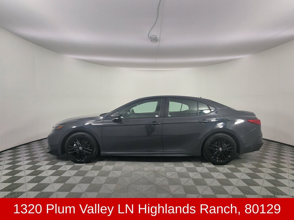 Used 2025 Toyota Camry SE FWD image 2