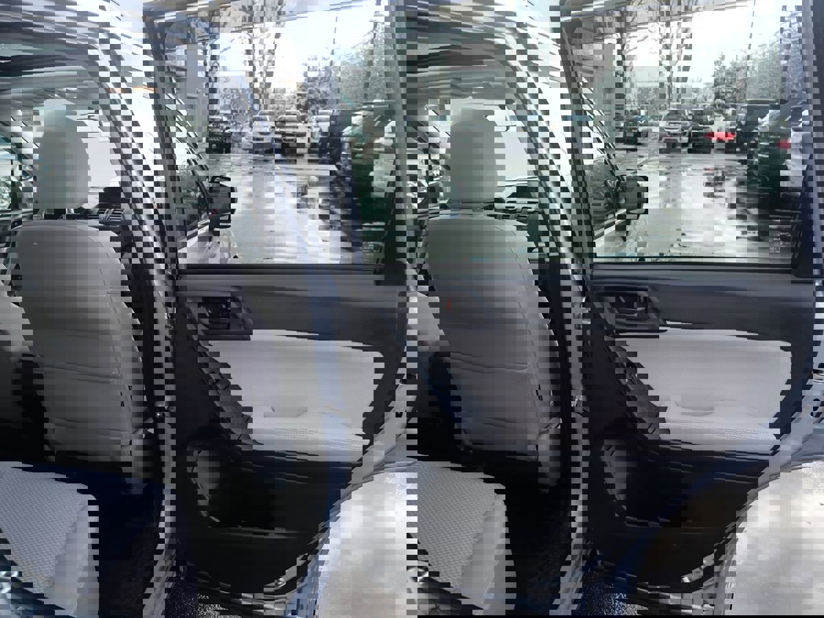 Used 2015 Subaru Forester 2.5i Premium image 29