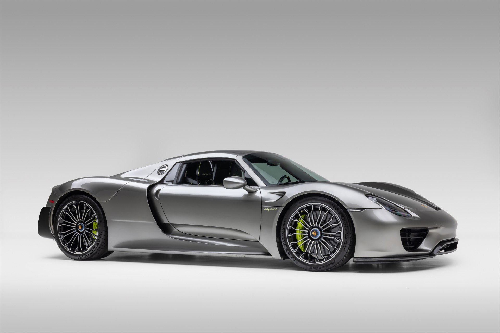 Used 2015 Porsche 918 Spyder AWD/4WD image 19