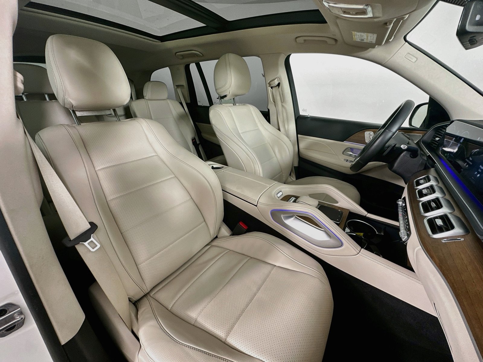 Used 2022 Mercedes-Benz GLS 450 4MATIC image 46