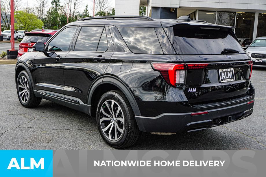 Used 2025 Ford Explorer ST-Line AWD/4WD image 4