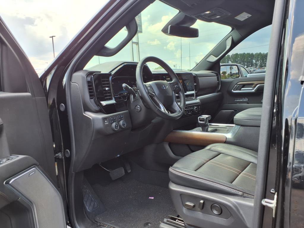 Certified 2024 Chevrolet Silverado 1500 High Country w/ Midnight Edition image 20