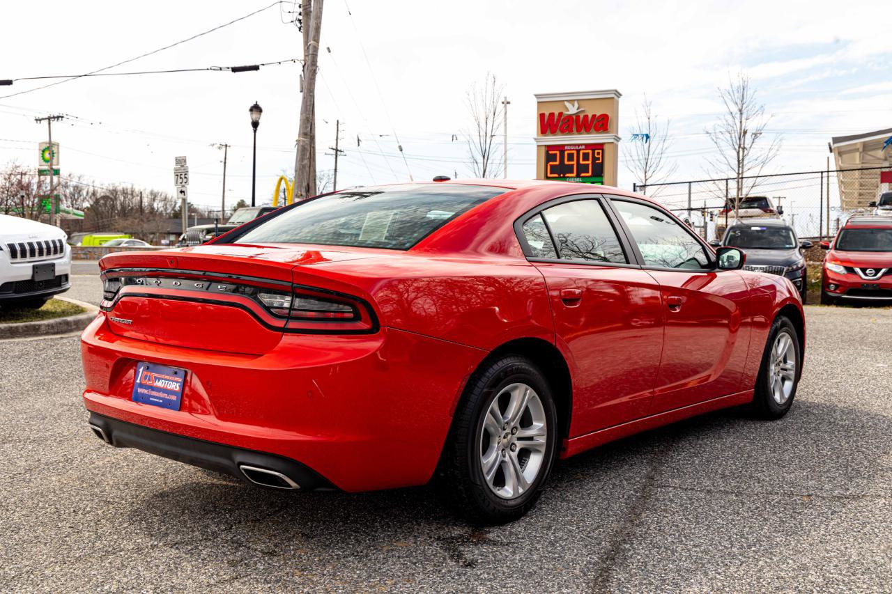 Used 2022 Dodge Charger SXT image 6