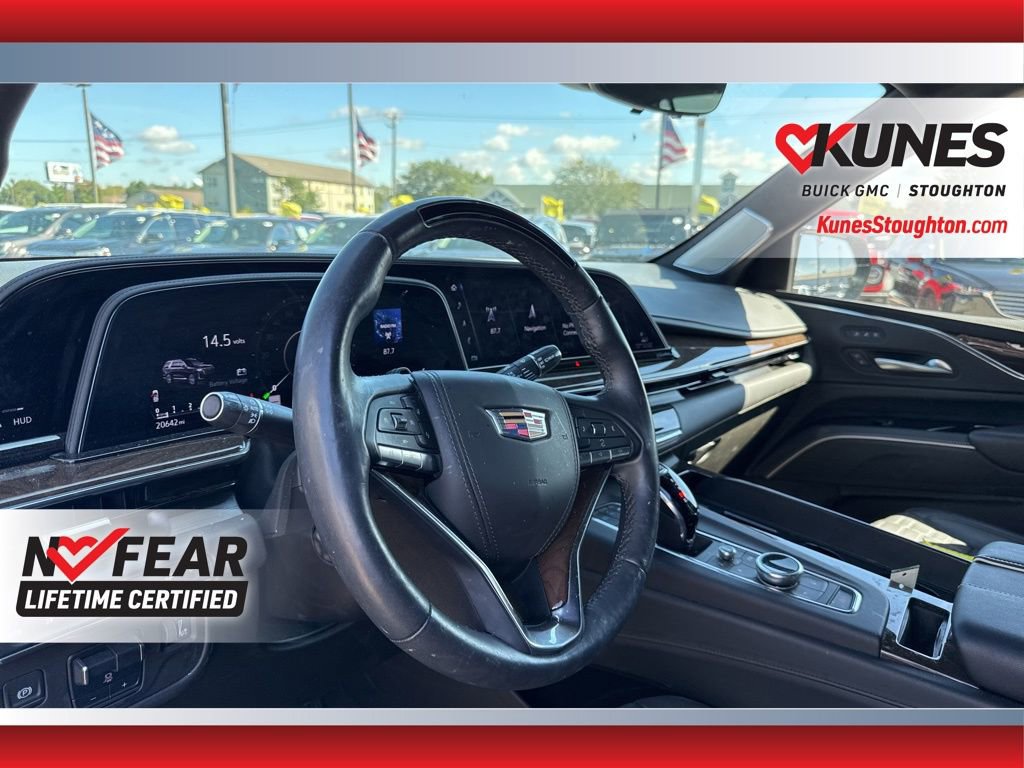 Used 2023 Cadillac Escalade Premium Luxury Platinum w/ Heavy-Duty Trailer Package image 20