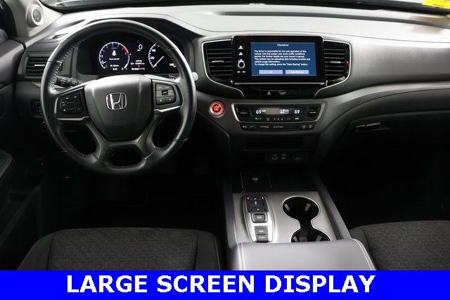 Used 2025 Honda Ridgeline Sport image 2