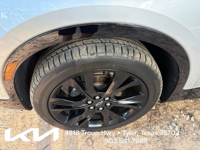 Used 2019 Chevrolet Blazer RS w/ Sun and Wheels Package AWD/4WD image 4