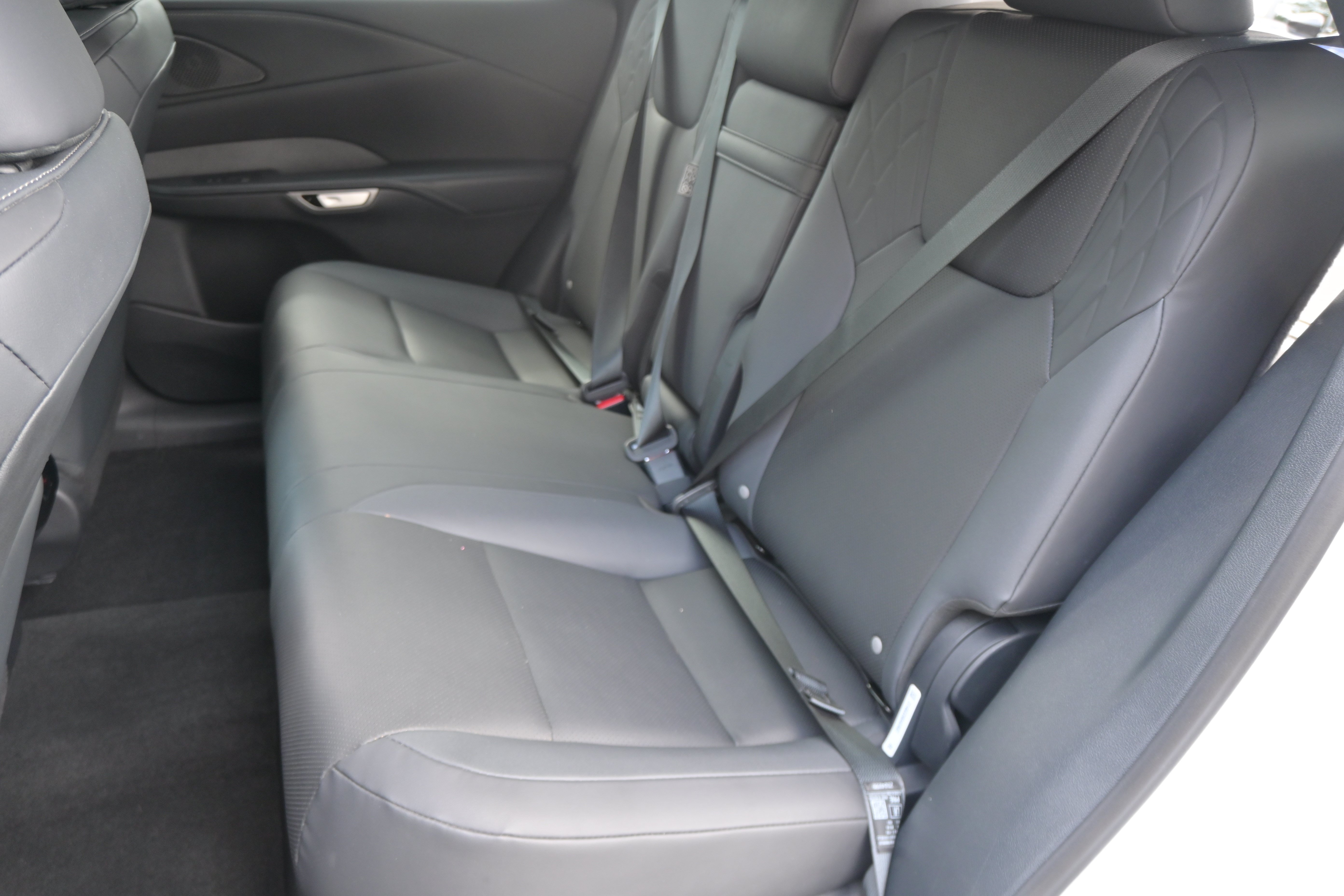 Used 2023 Lexus RX 350 Premium w/ Accessory Package AWD/4WD image 13