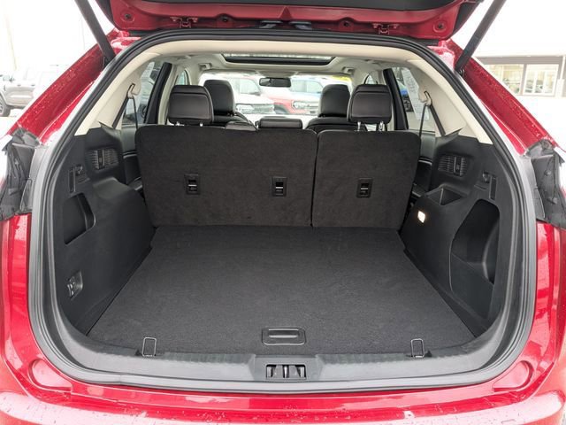 Used 2024 Ford Edge SEL w/ Convenience Package image 17