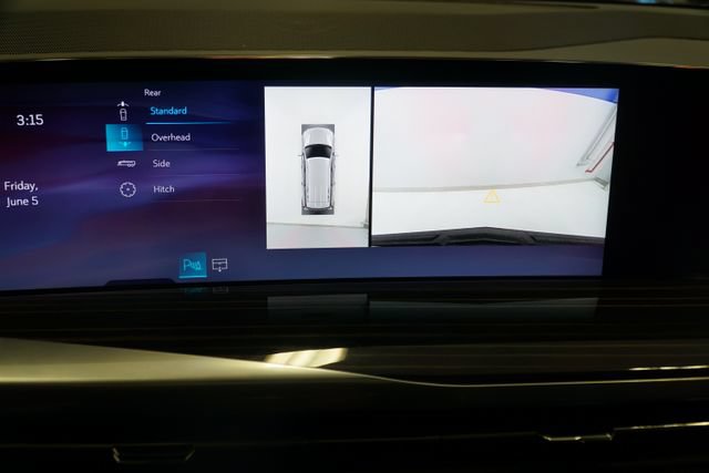 Certified 2025 Cadillac Escalade Premium Luxury AWD/4WD image 27