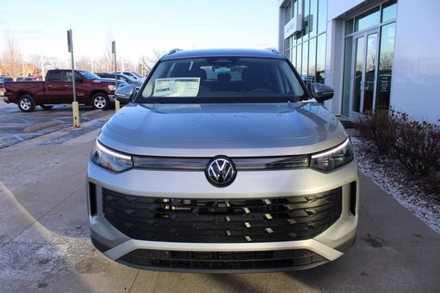 New 2026 Volkswagen Tiguan S FWD image 2