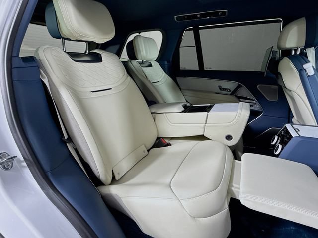 New 2026 Land Rover Range Rover SV image 29