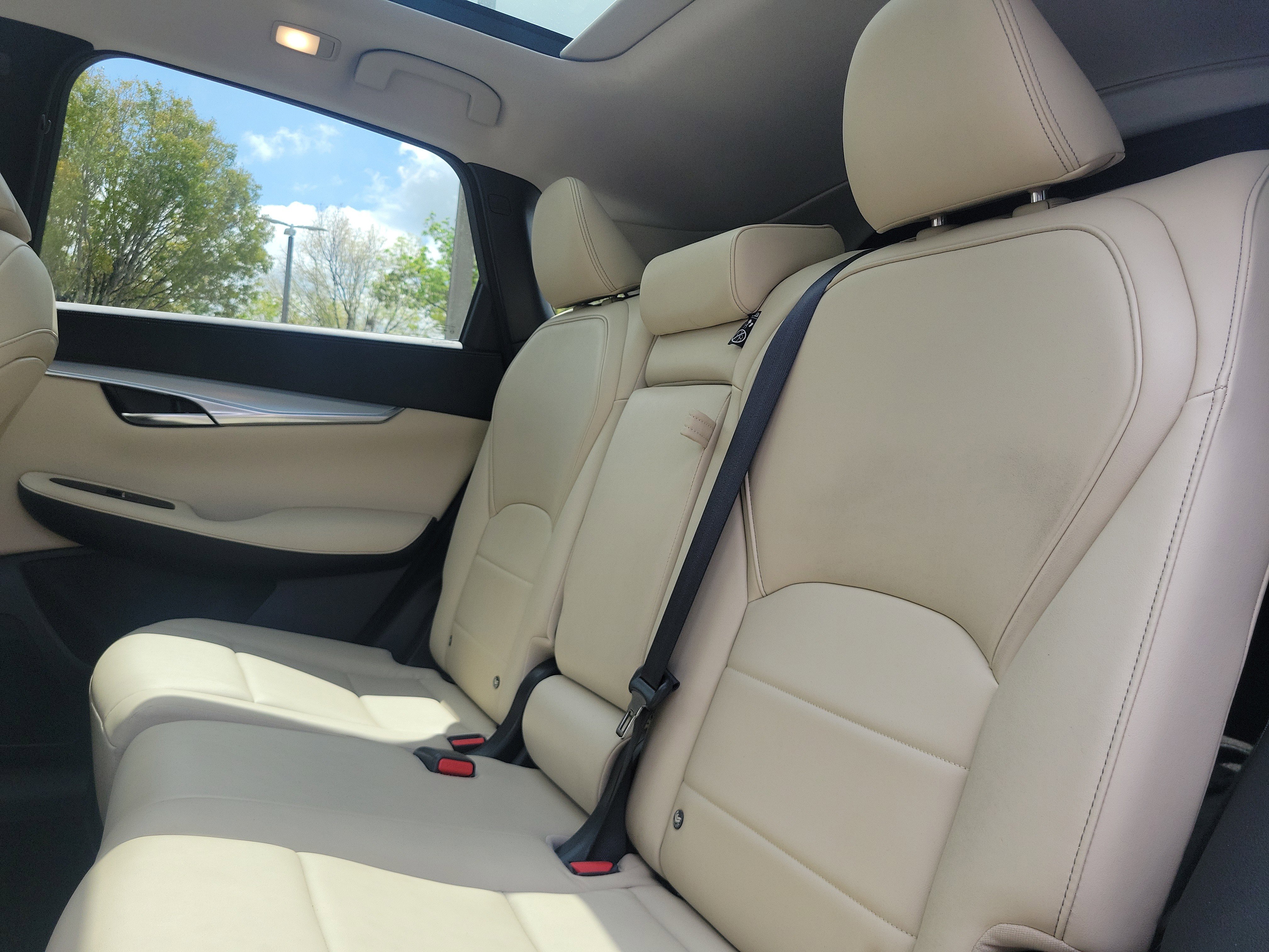 Used 2020 INFINITI QX50 Luxe FWD image 10
