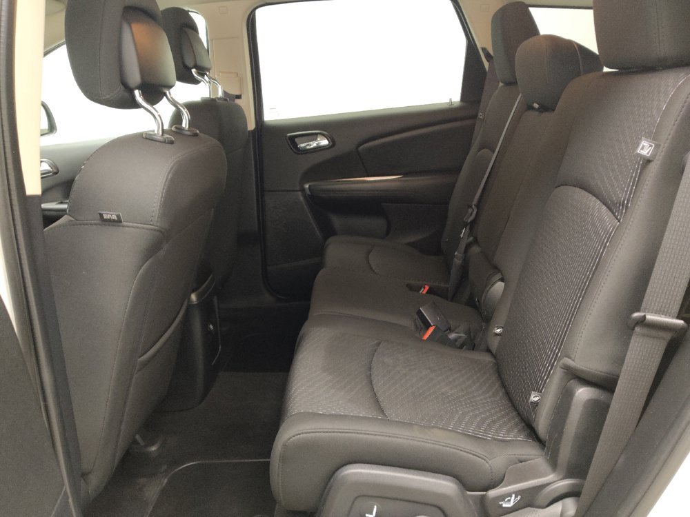 Used 2018 Dodge Journey SE w/ Connectivity Group FWD image 18