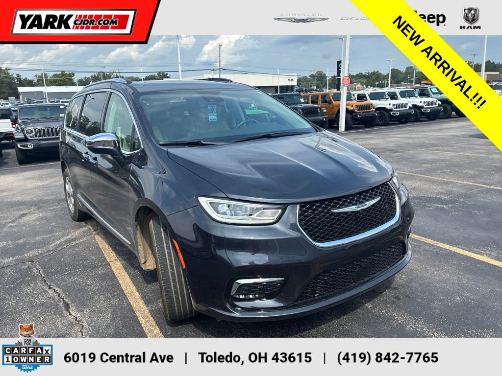 Used 2021 Chrysler Pacifica Limited w/ Premium & Safety Sphere Group AWD/4WD 360° Tour