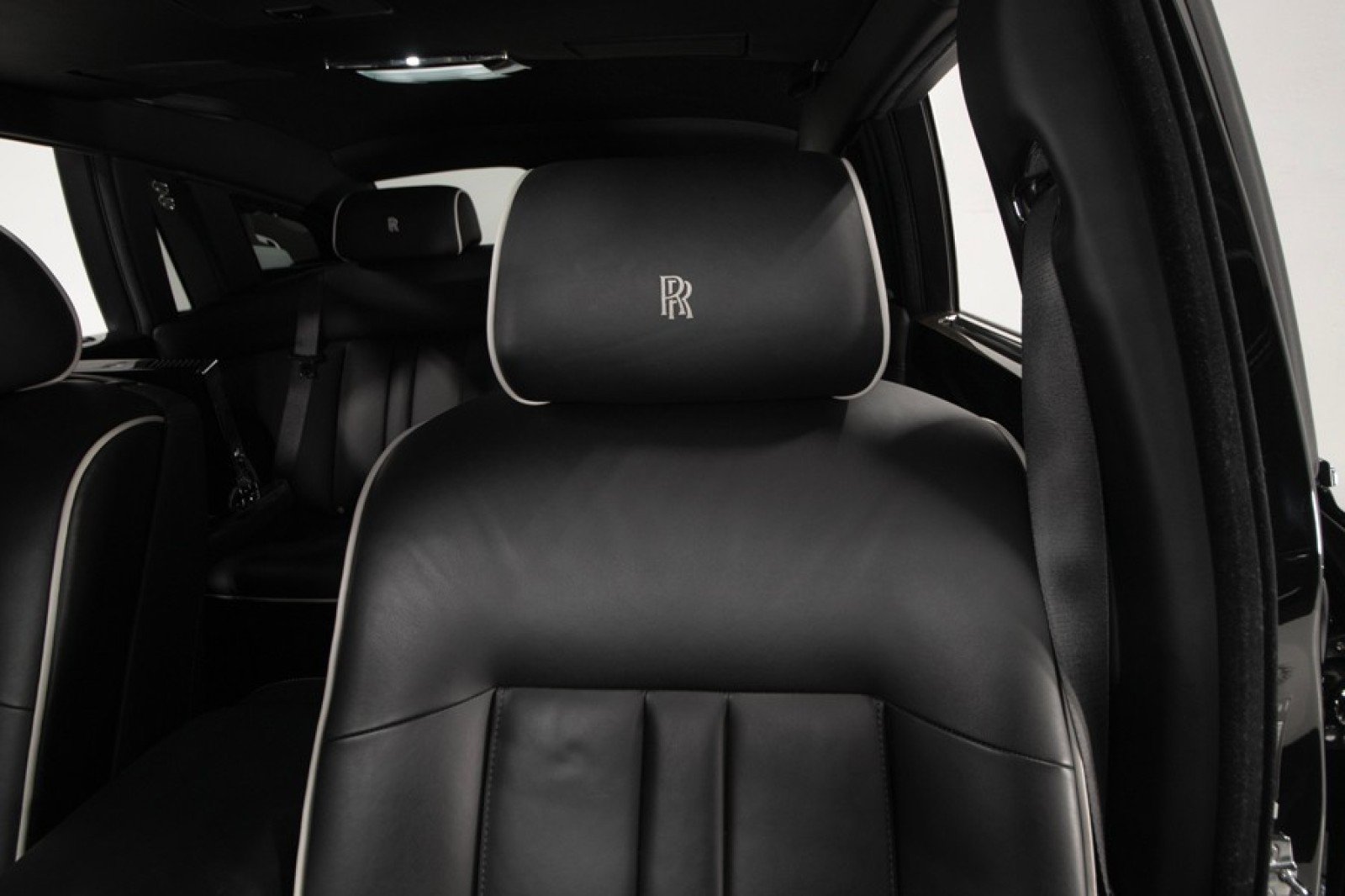 Used 2013 Rolls-Royce Phantom image 4