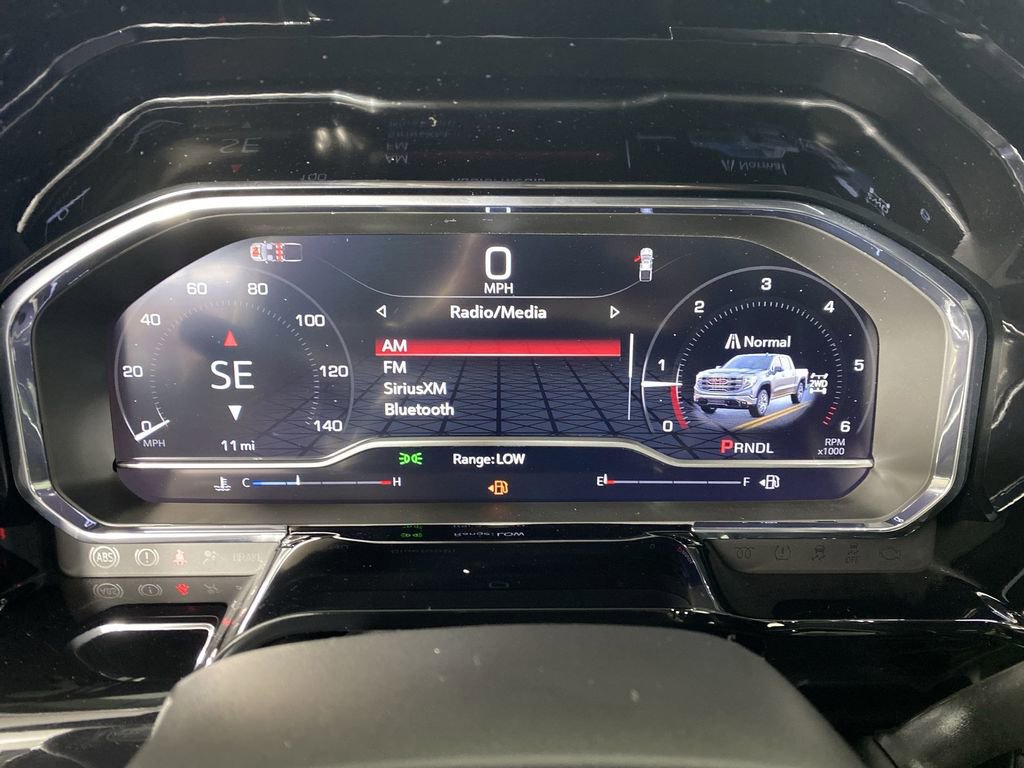 Used 2025 GMC Sierra 1500 Elevation image 13