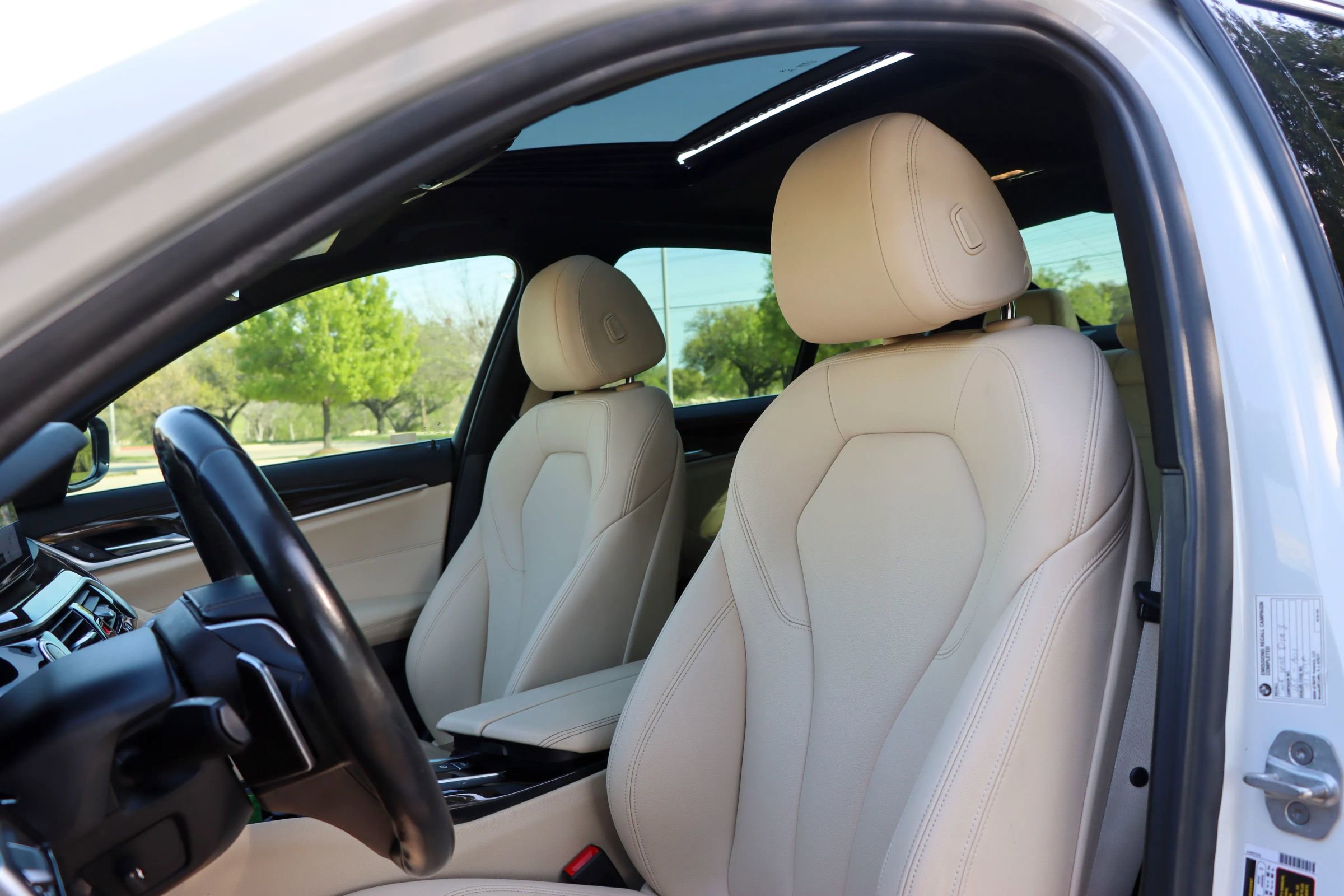 Used 2018 BMW 530i image 15