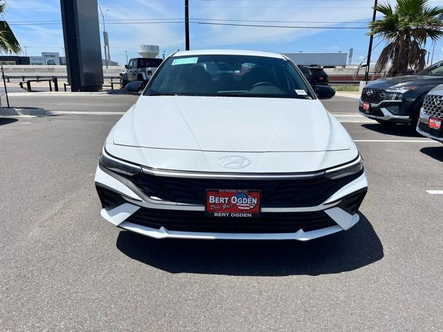 New 2026 Hyundai Elantra Sport FWD image 2