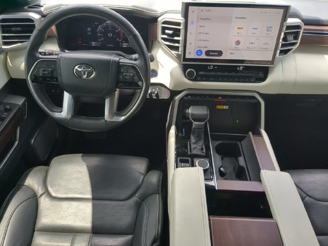 Used 2024 Toyota Tundra Capstone AWD/4WD image 17