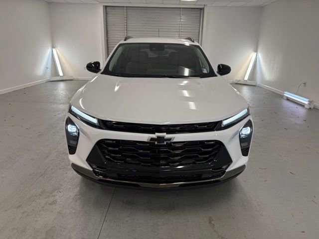 New 2026 Chevrolet Trax ACTIV w/ Driver Confidence Package image 2