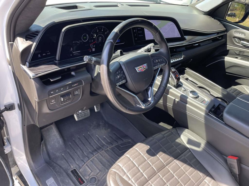 Used 2023 Cadillac Escalade ESV V w/ LPO, ONYX Package AWD/4WD image 20