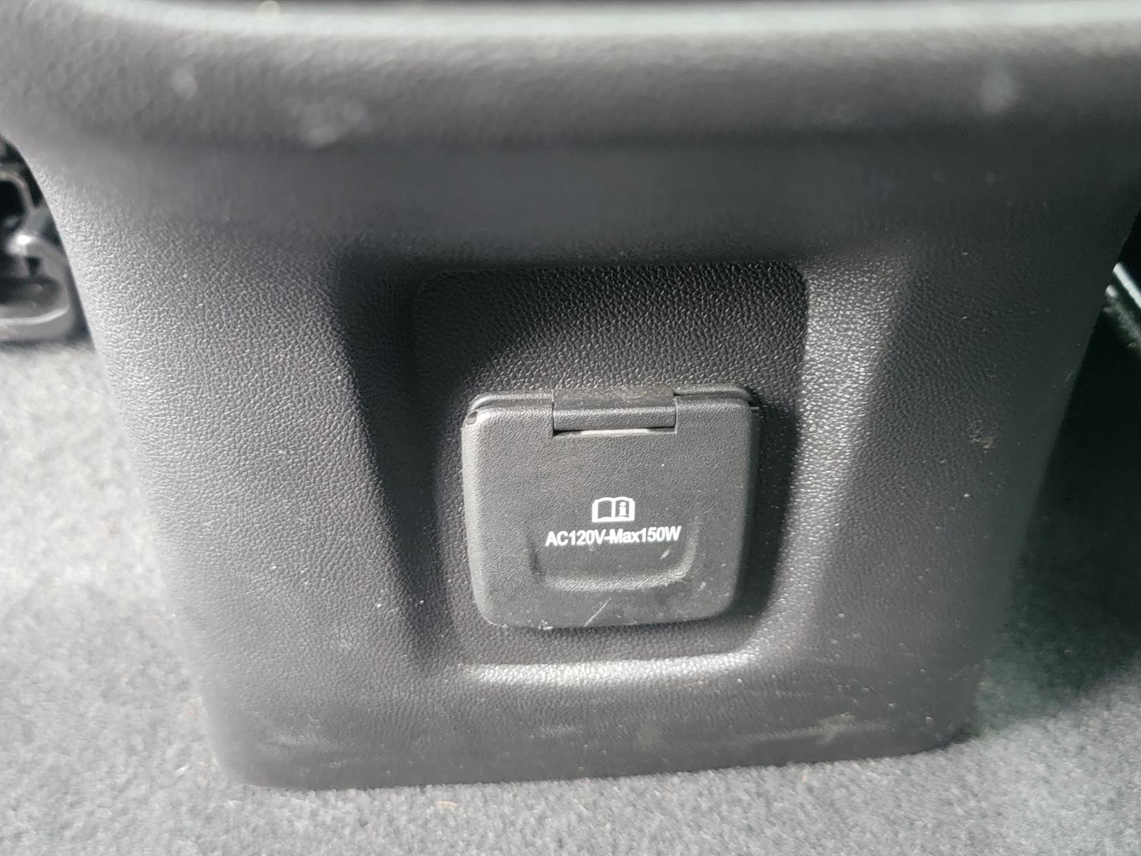 Used 2022 GMC Terrain SLT w/ Infotainment Package II image 28