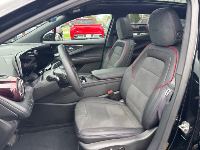 Used 2025 Chevrolet Blazer EV RS AWD/4WD image 6