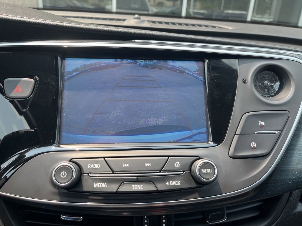 Used 2020 Buick Envision Essence FWD image 22